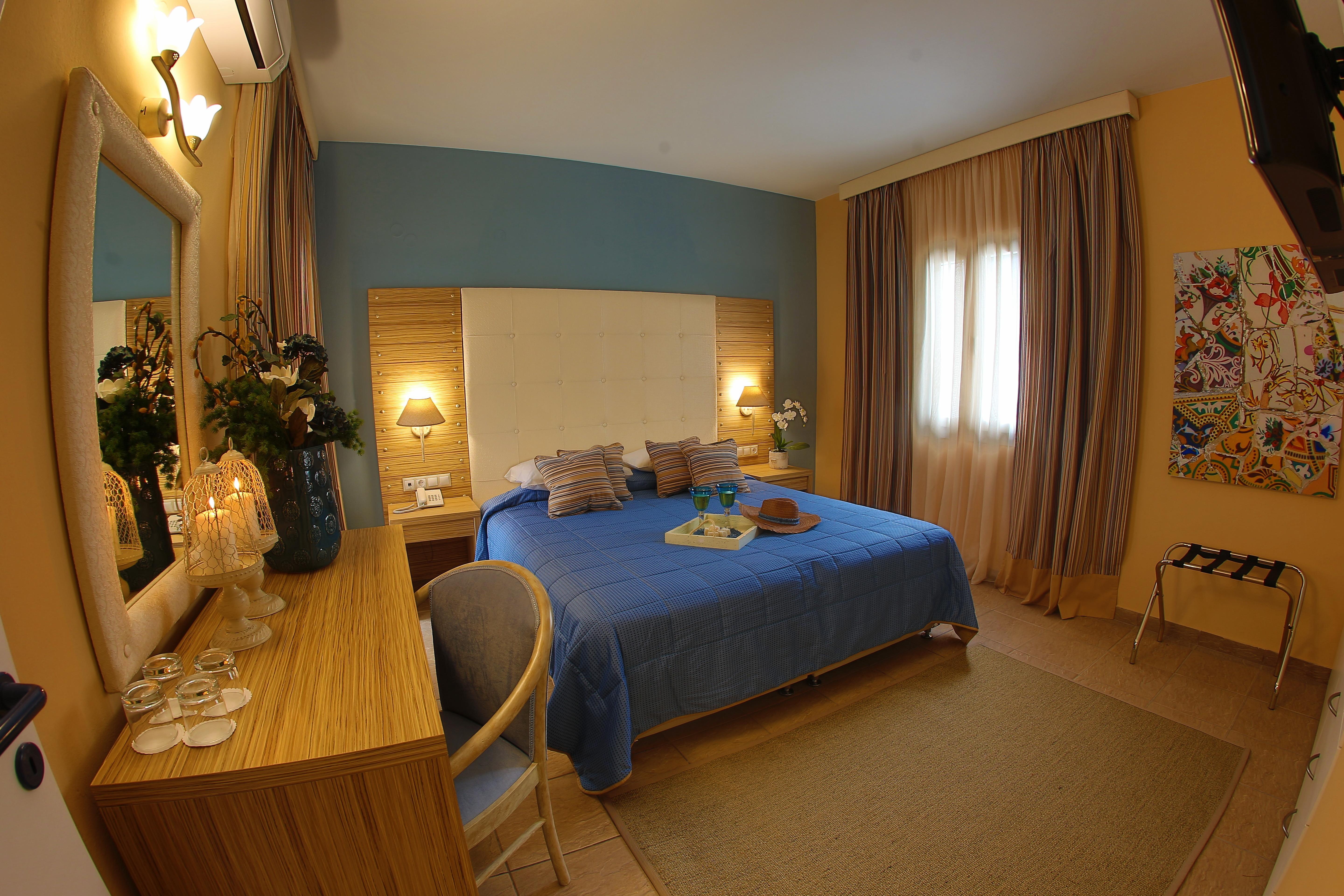 Dolphin Bay Seaside Resort & Suites Galissas Exteriér fotografie