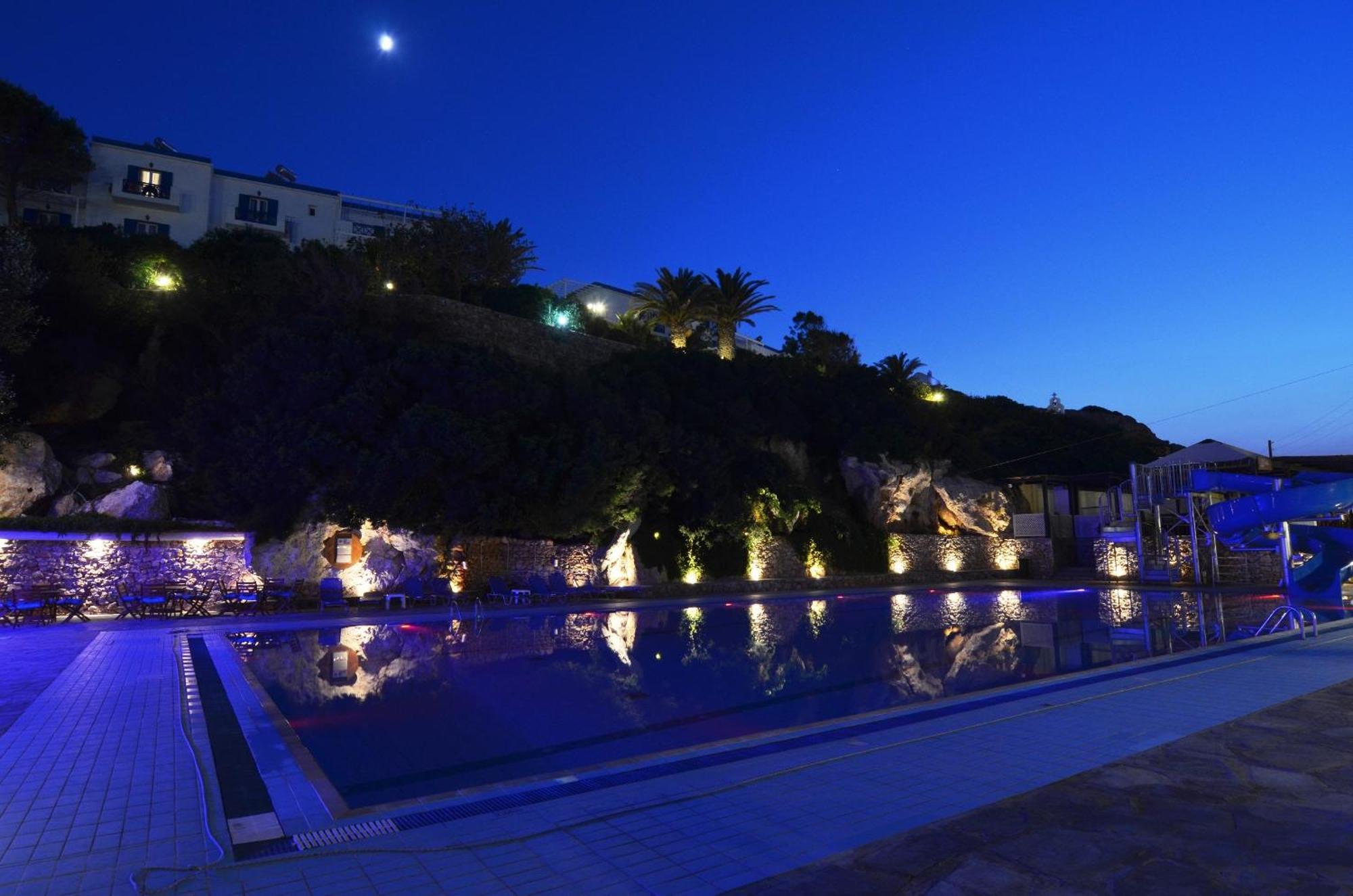 Dolphin Bay Seaside Resort & Suites Galissas Exteriér fotografie